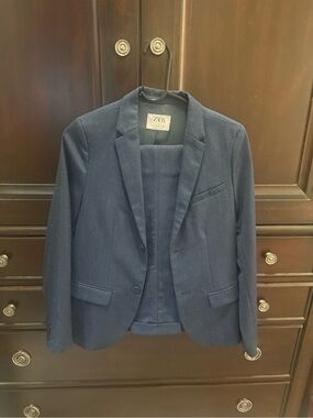 Zara Big Kids Navy Blue Suit and Vineyard Vines dress shirt